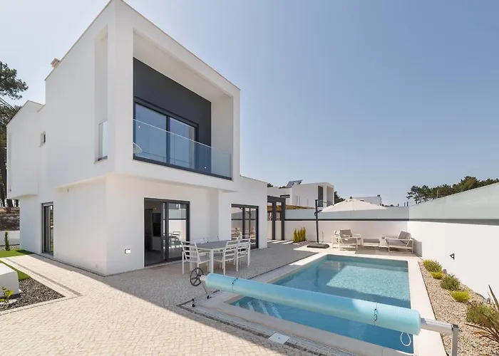 Villa - By Sch *